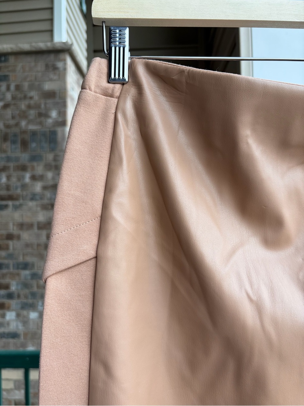 🆕✨GRACIA Faux Leather Front Wrap Pencil Skirt Nude Blush Midi Stretch Size L - Picture 7 of 16